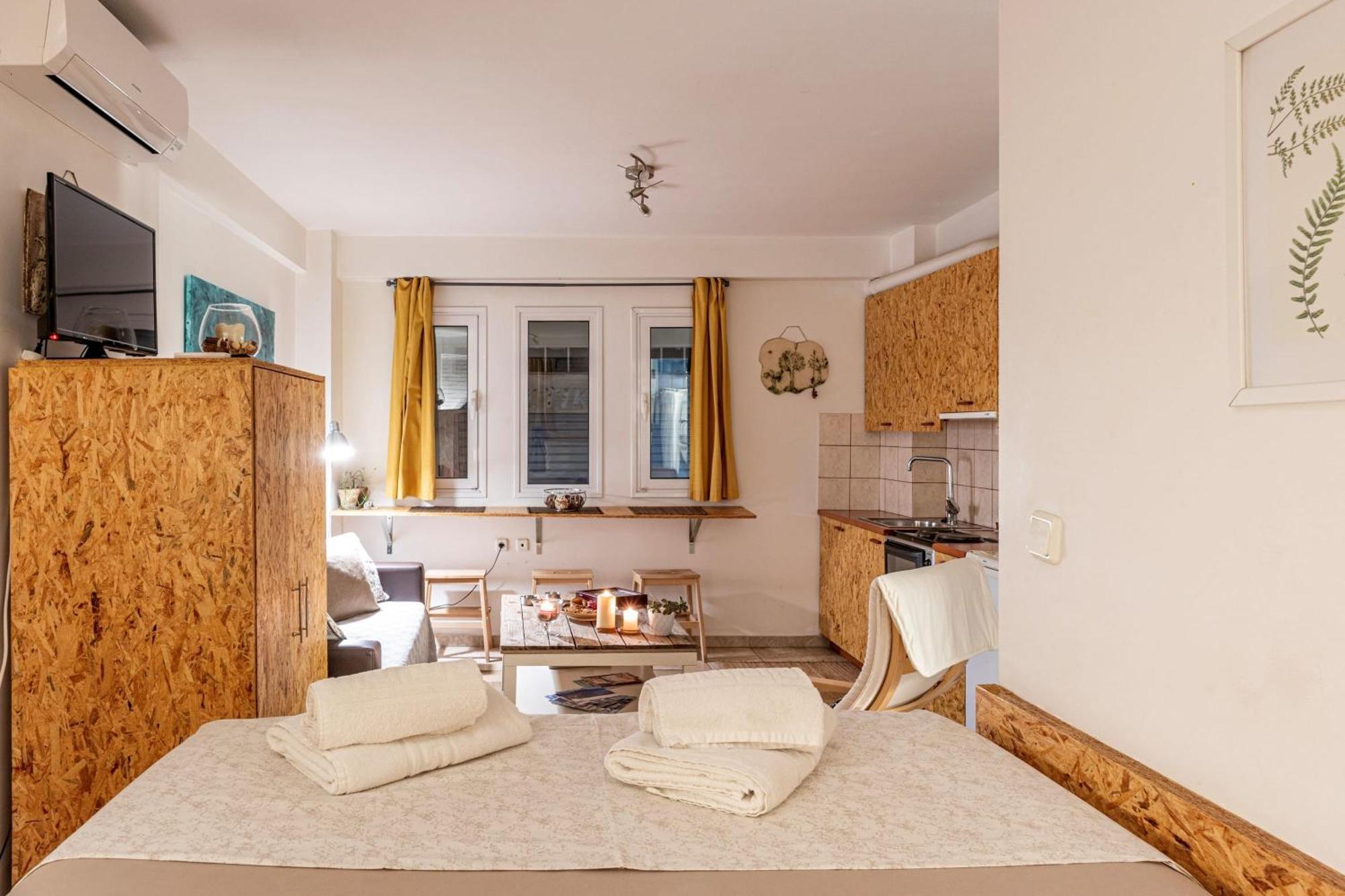 Downtown With Private Parking Holiday home Kalamata