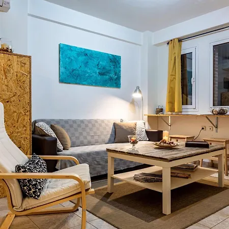 Downtown Central Suite With Private Parking Kalamata Exterior photo